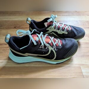 Women's Nike Sneakers